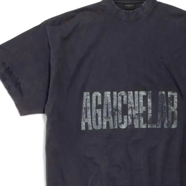Balenciaga T