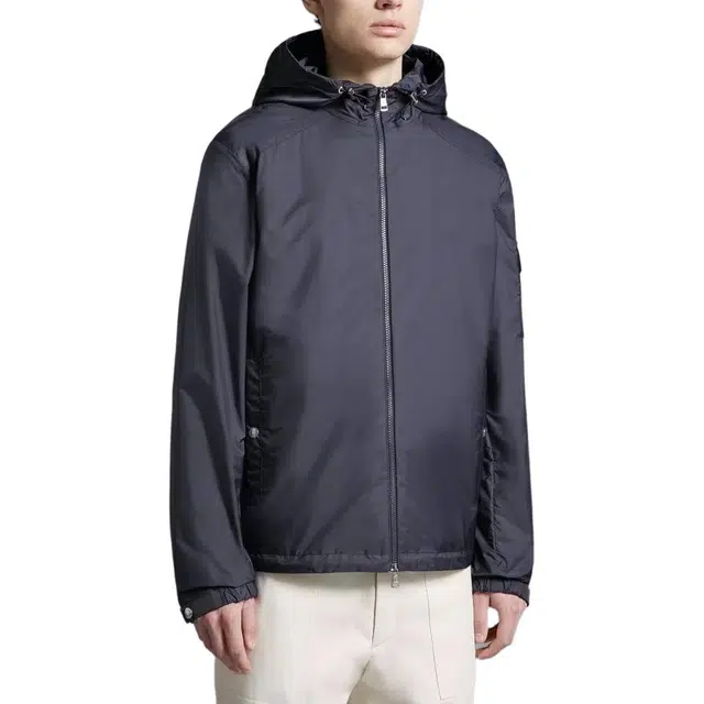 Moncler SS24 Etiache