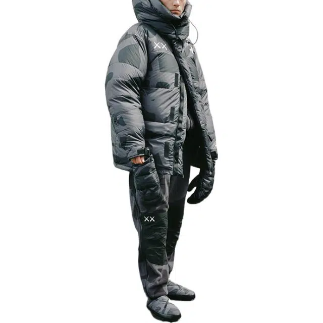 THE NORTH FACE x KAWS FW22 1994 Himalayan Parka Logo