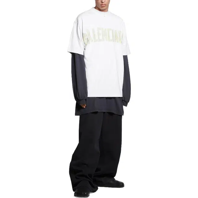 Balenciaga T