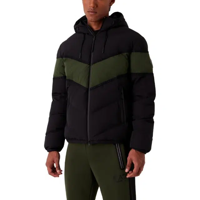 EMPORIO ARMANI EA7 Logo