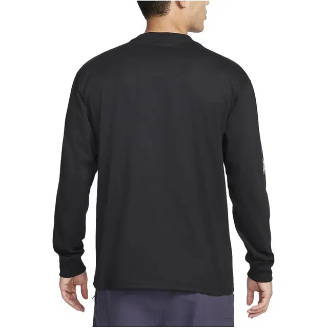Nike ACG T
