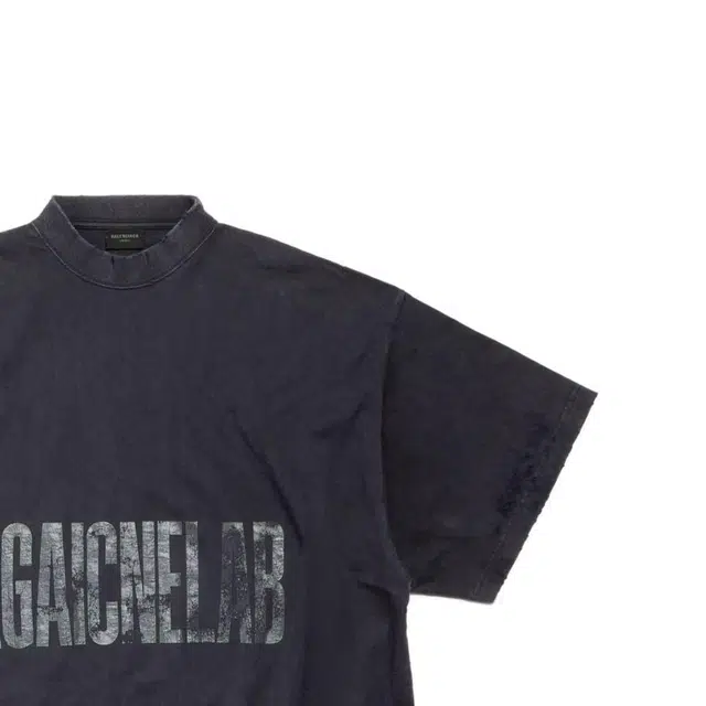 Balenciaga T
