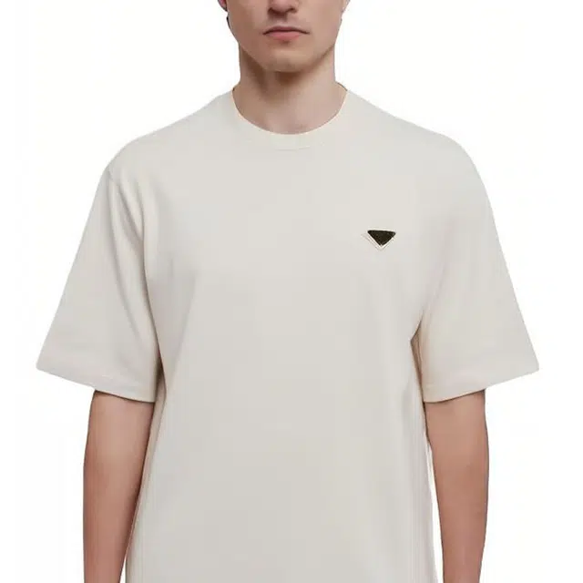 PRADA T