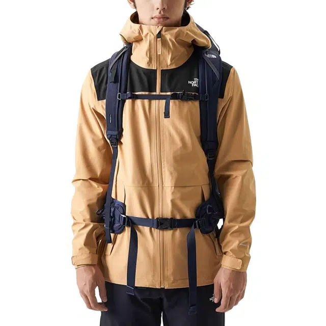 THE NORTH FACE