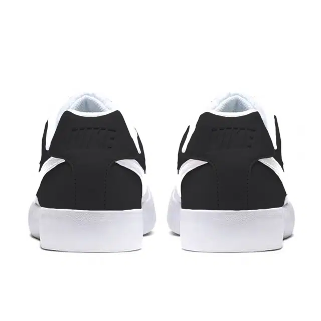 Nike Court Royale
