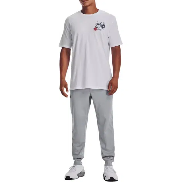 Under Armour T