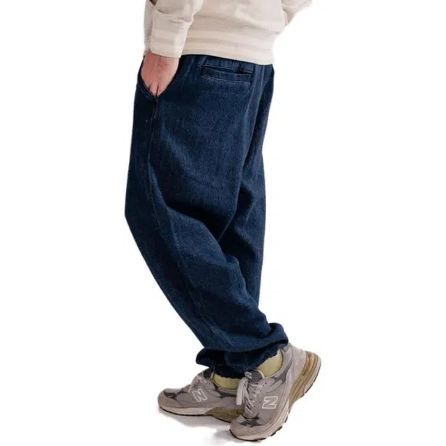Levis