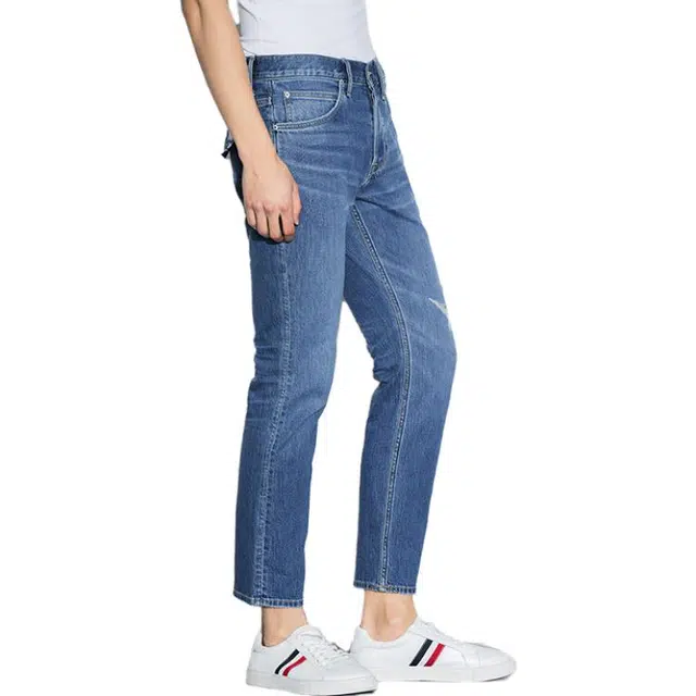 Lee