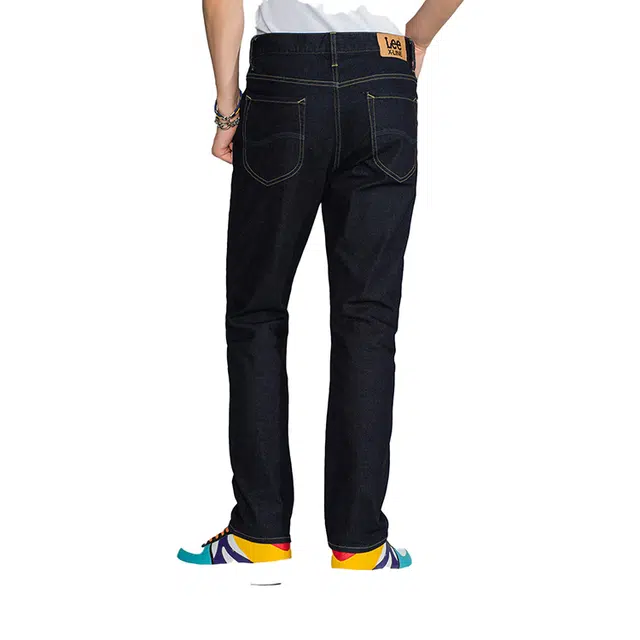 Lee