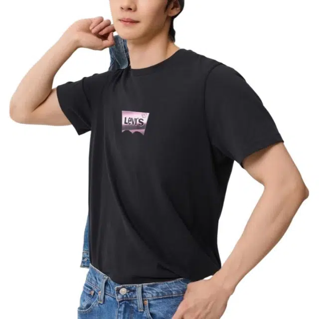levis T
