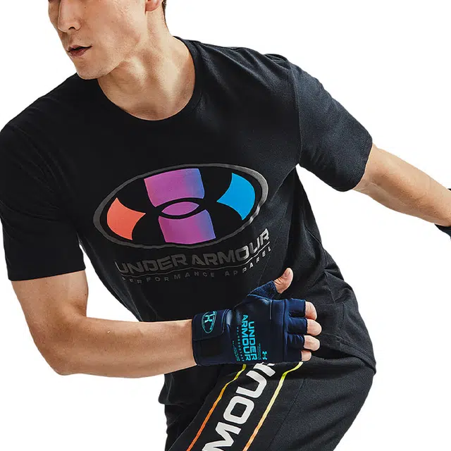 Under Armour logo T