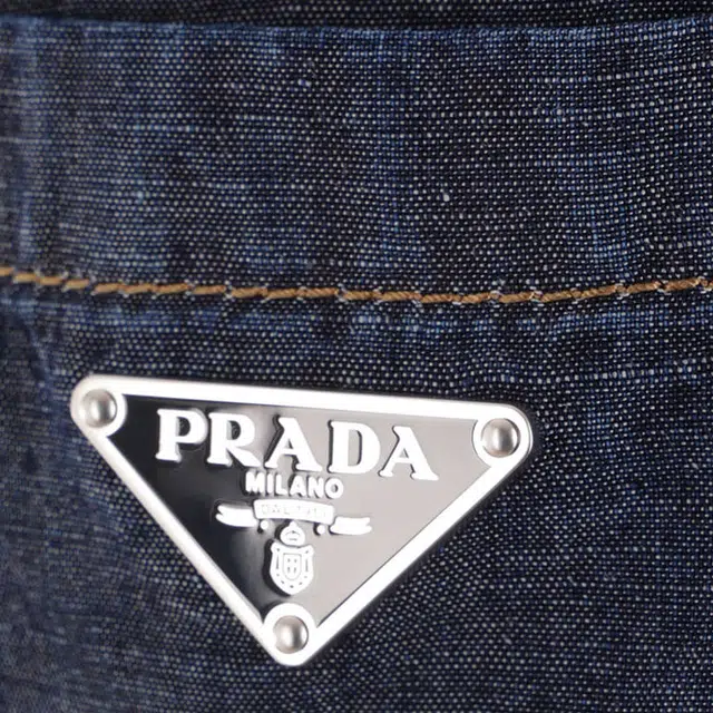PRADA FW23