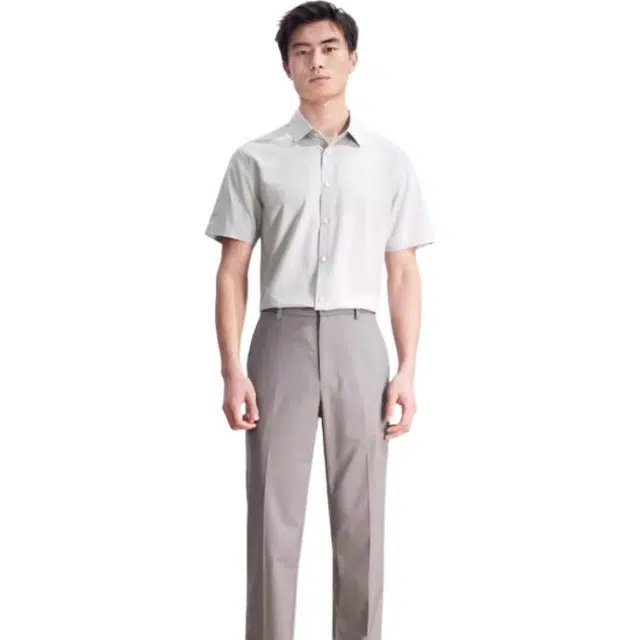 依文 纯色商务修身尖领短袖衬衫 男款 灰色