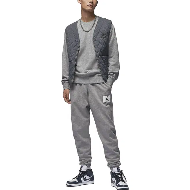 Nike Loop-Back Fleece Crewneck Sweatshirt Logo