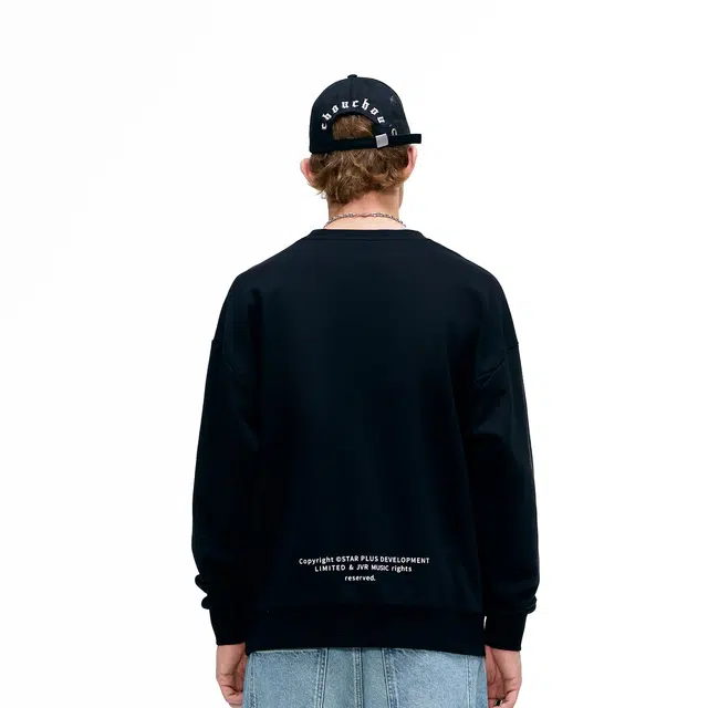 周同学 周杰伦 基础款百搭经典简约落肩宽松休闲舒适圆领套头卫衣 男女同款 黑色