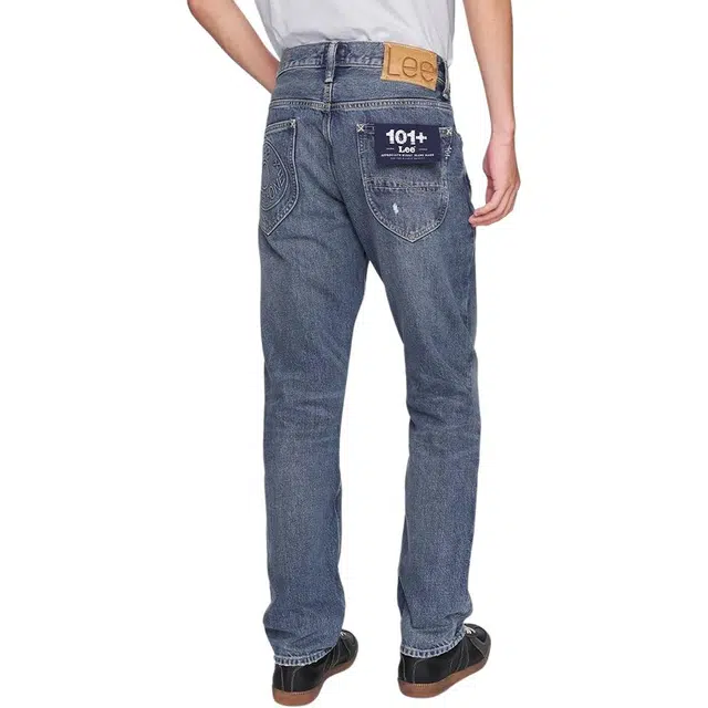 Lee