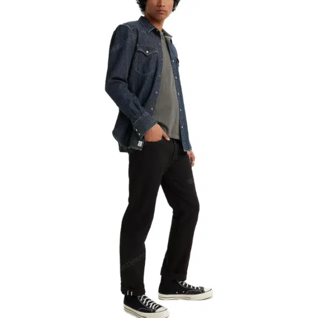 Levis