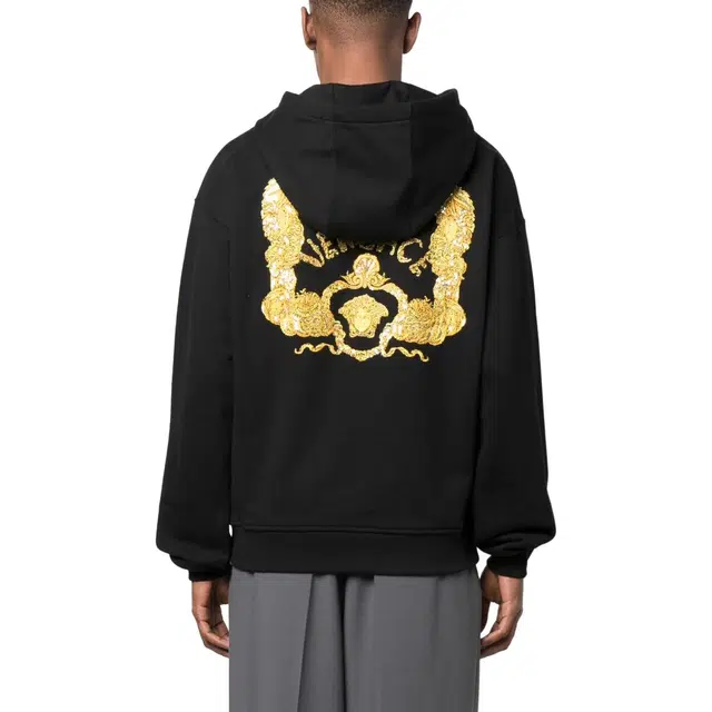 VERSACE