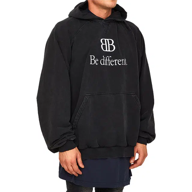 Balenciaga FW22 Be Different 2B