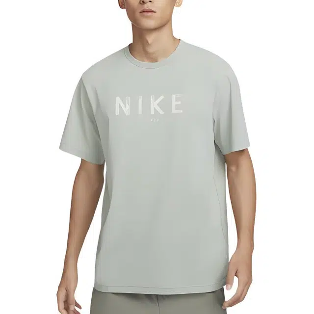 Nike HYVERSE Dri-FIT UV