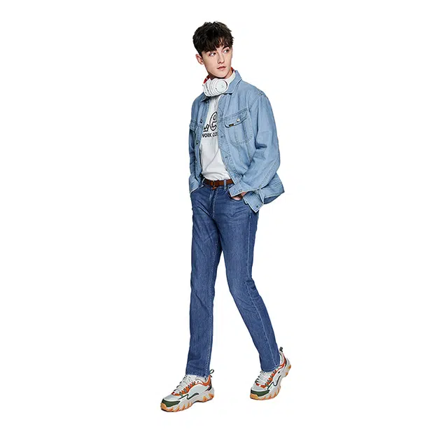 Lee