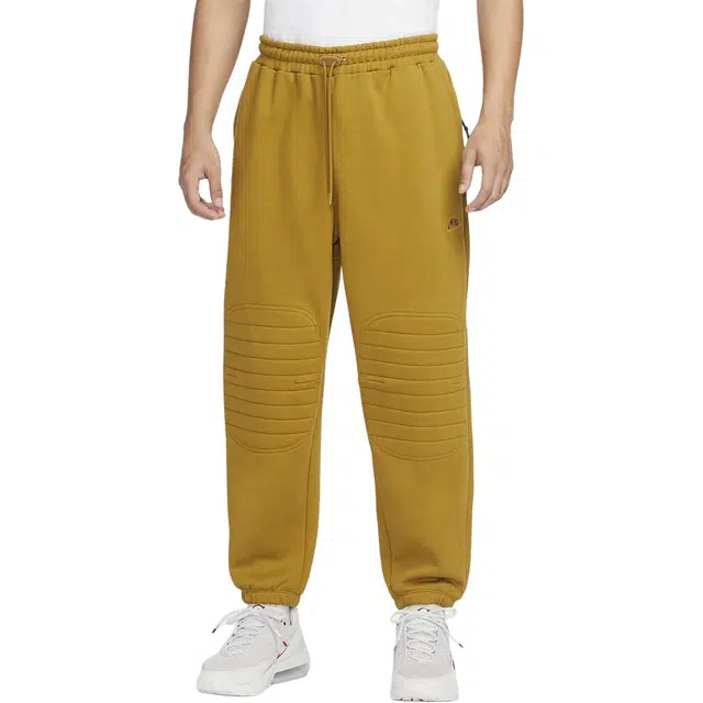 Nike Sportswear Therma-FIT Tech Pack