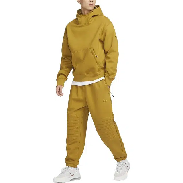 Nike Sportswear Therma-FIT Tech Pack
