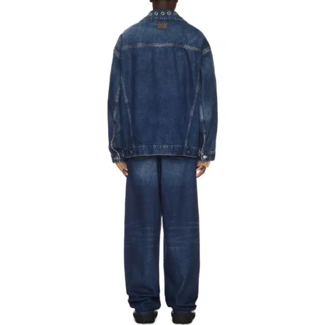 OFF-WHITE