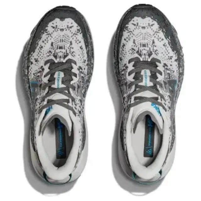 HOKA ONE ONE SPEEDGOAT 6