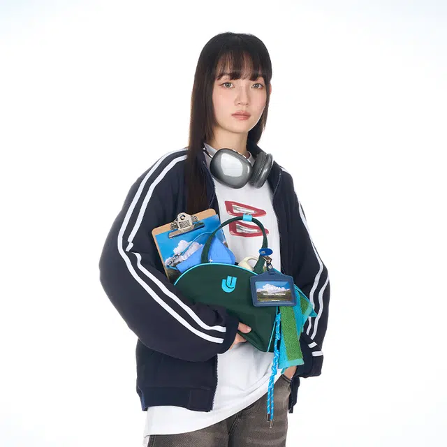 艺溯 不严肃放轻松森林公园包小众设计时尚撞色单肩斜挎包 尼龙 手提包 中号 女款 多色