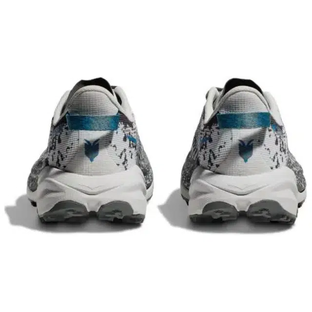 HOKA ONE ONE SPEEDGOAT 6