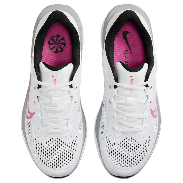 Nike Quest 6
