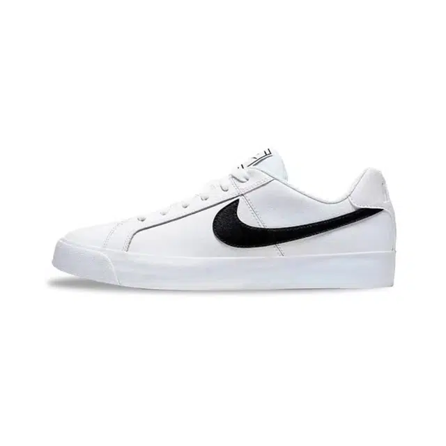 Nike Court Royale