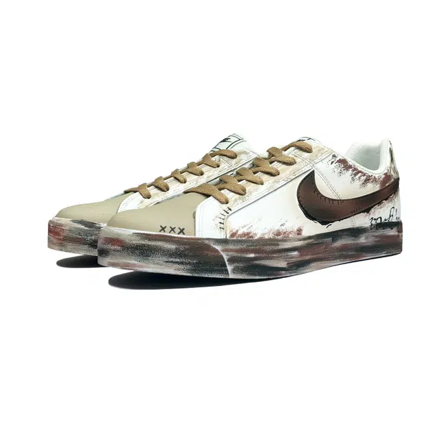 Nike Court Royale