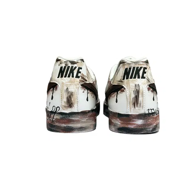 Nike Court Royale