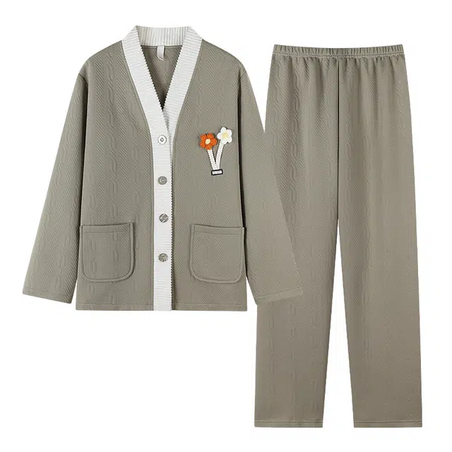 莫代尔 小清新保暖防寒透气舒适亲肤开衫长袖长裤家居服睡衣套装 女款 橄榄色