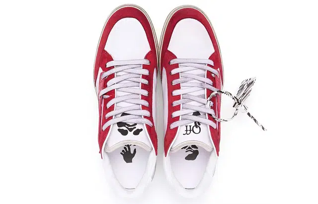 OFF-WHITE
