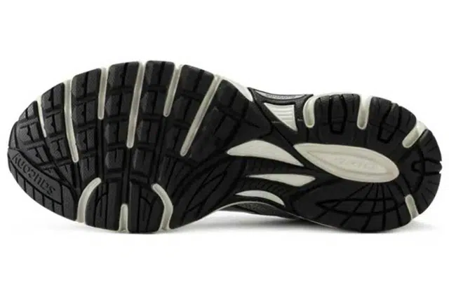 Saucony EIGHT Y2K