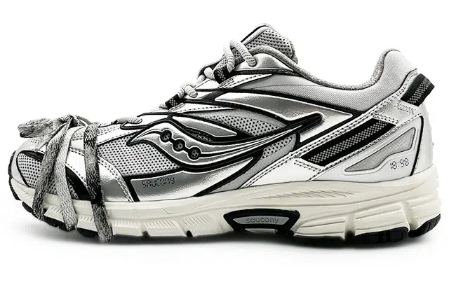 Saucony EIGHT Y2K