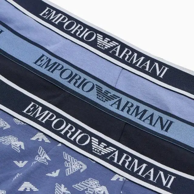 EMPORIO ARMANI Logo