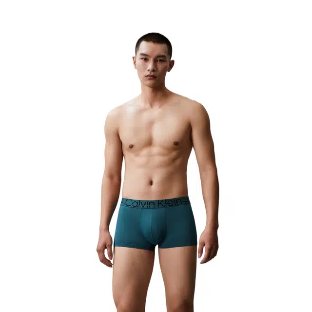 CALVIN KLEIN 4D 3