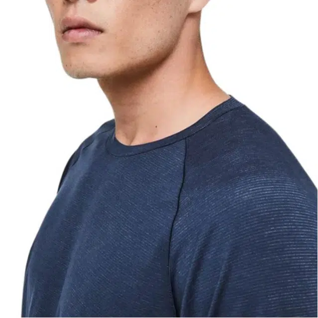 lululemon Axiom T