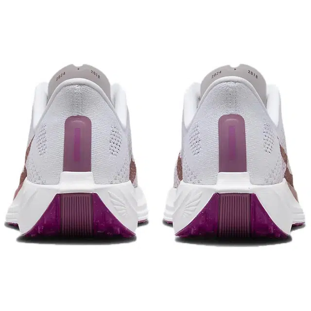 Nike Pegasus Plus