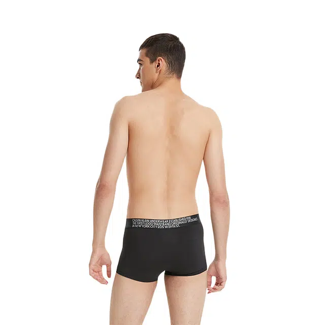 CKCalvin Klein FW22 1