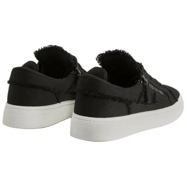 Giuseppe Zanotti Gz94