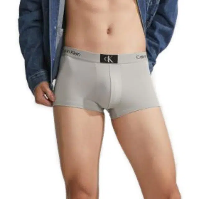 CKCalvin Klein SS23 3