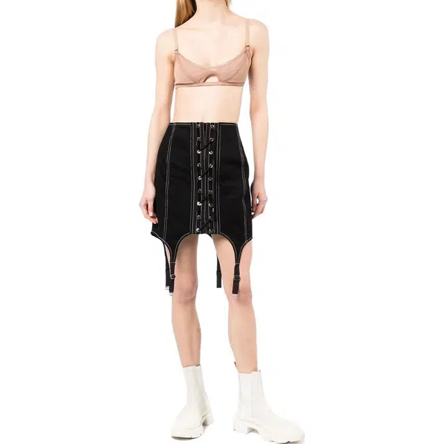 DION LEE