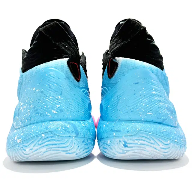 LiNing 18 TPU