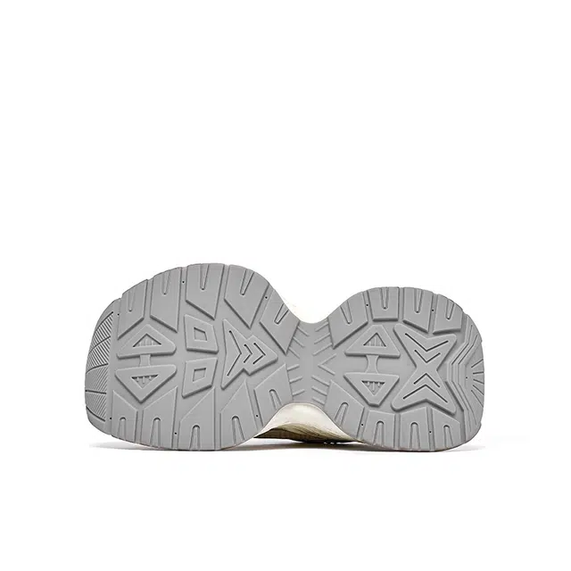 Acupuncture Classic Retro Low Dad Sneakers